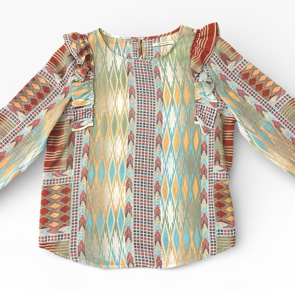 Ariat Women’s Southwest Aztec Ruffle Detail Long Sleeve Pullover Top Western - Picture 8 of 9